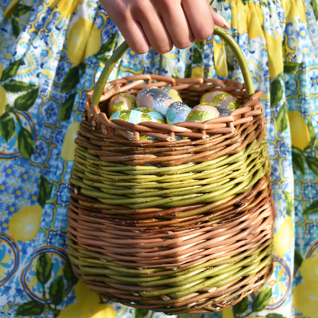 Berry Picking Basket in Mixed Willows - Image 2