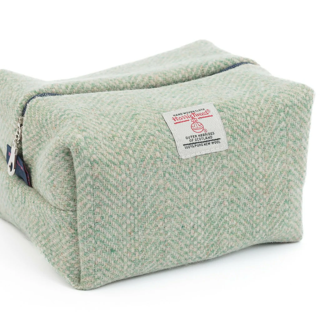Chilcott Harris Tweed® Kit Bag - Light Green - Image 2
