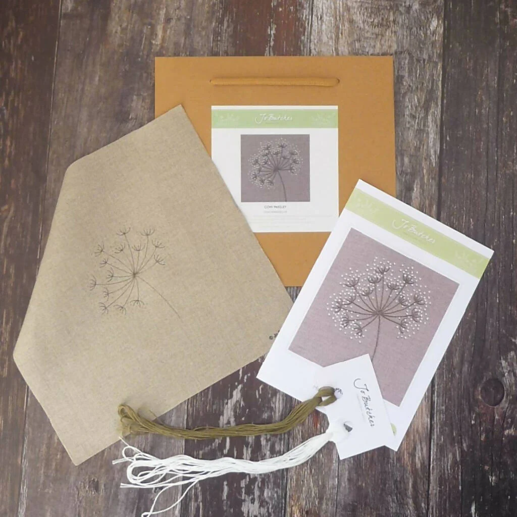 Cow Parsley Embroidery Kit on Beige Linen - Image 2
