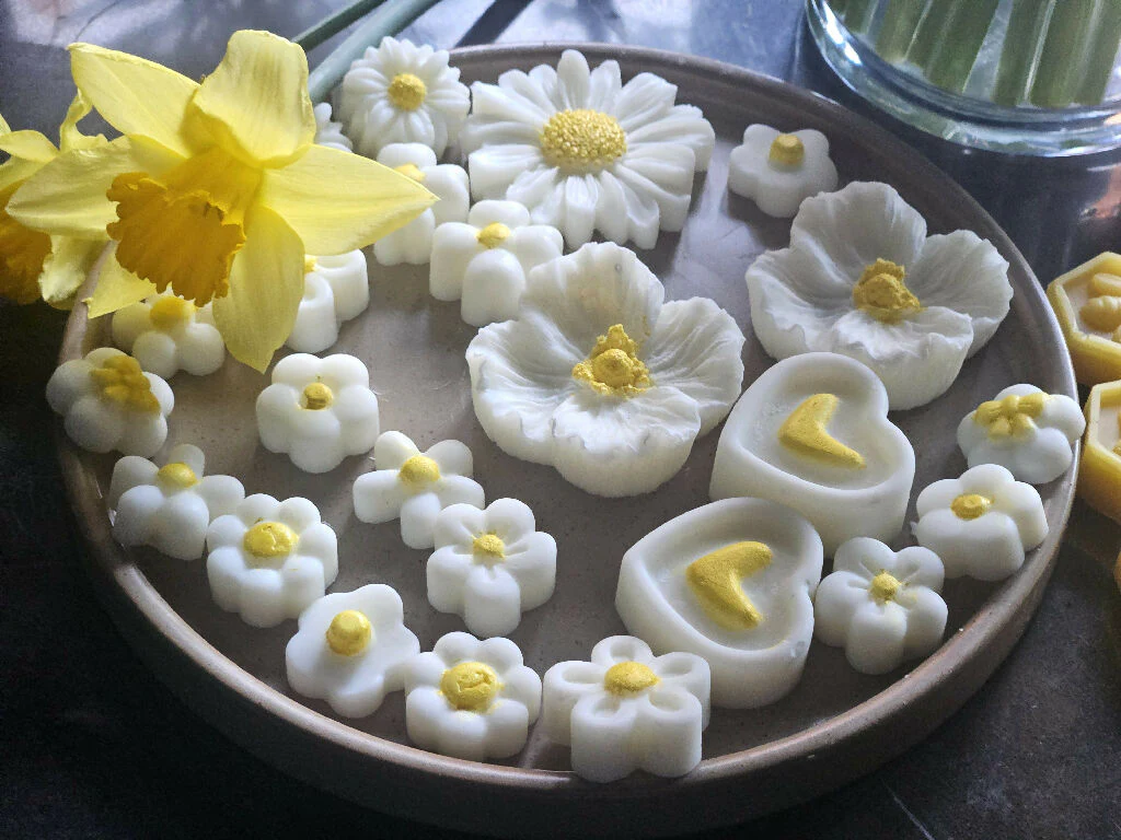 Floral Soy Wax Melt Gift Set – Perfume Inspired, Vegan Friendly - Image 10