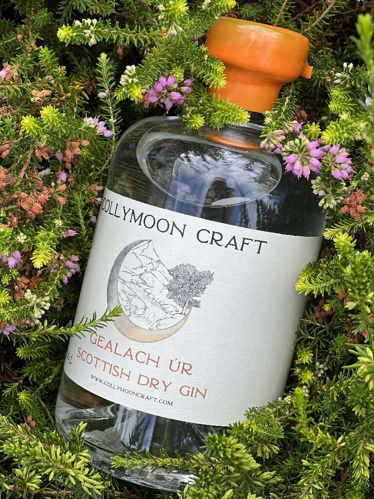 Gealach Úr - Delicate classic juniper and coriander Craft Gin