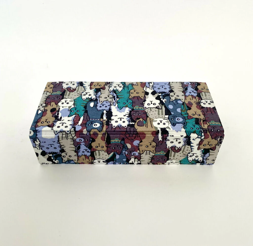 Handmade Cats Glasses Case | Multipurpose Fabric Box with Magnetic Closure | Gift Box - Image 8