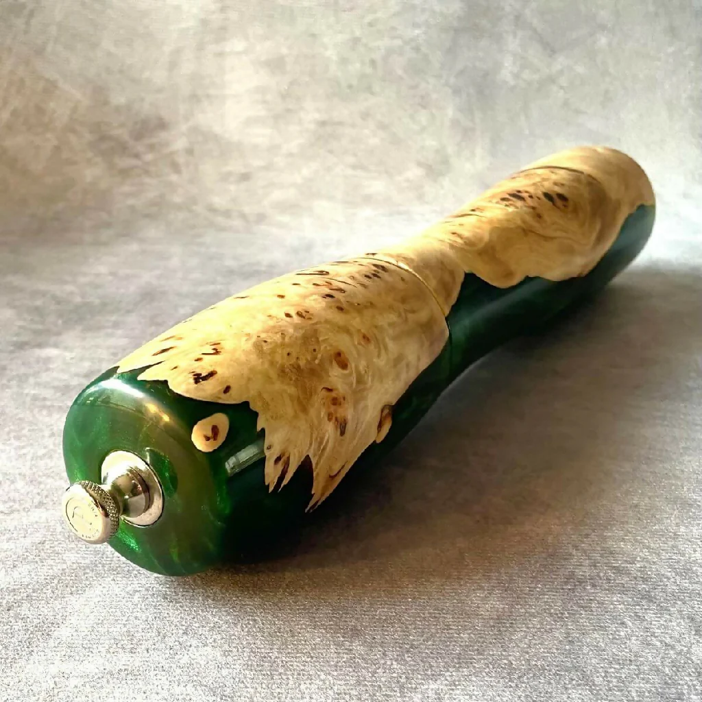 Handmade Mappa Burr and Forest Green Resin Pepper Mill (300mm) | Handmade Kitchen Gifts - Image 3