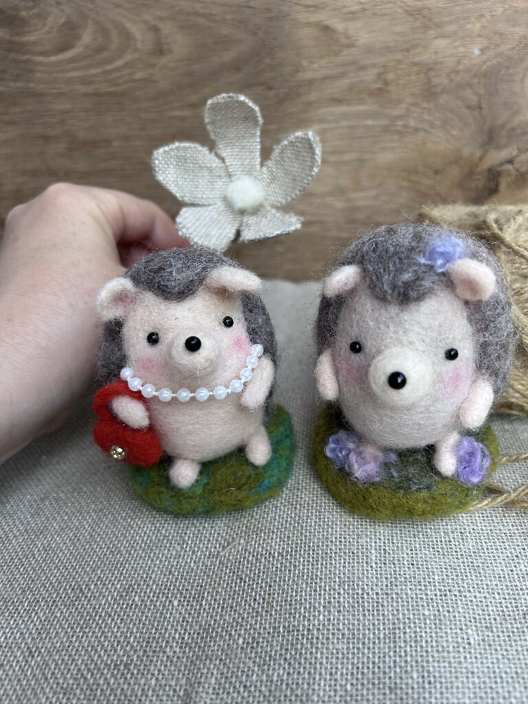 Handmade Needle Felted Hedgehog with Lavender – Rustic Woodland Animal Decor - Image 9