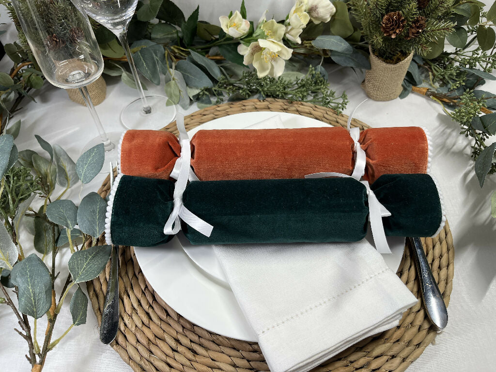 Handmade Velvet Christmas Crackers: Eco-Friendly Reusable Holiday Decor - Image 10