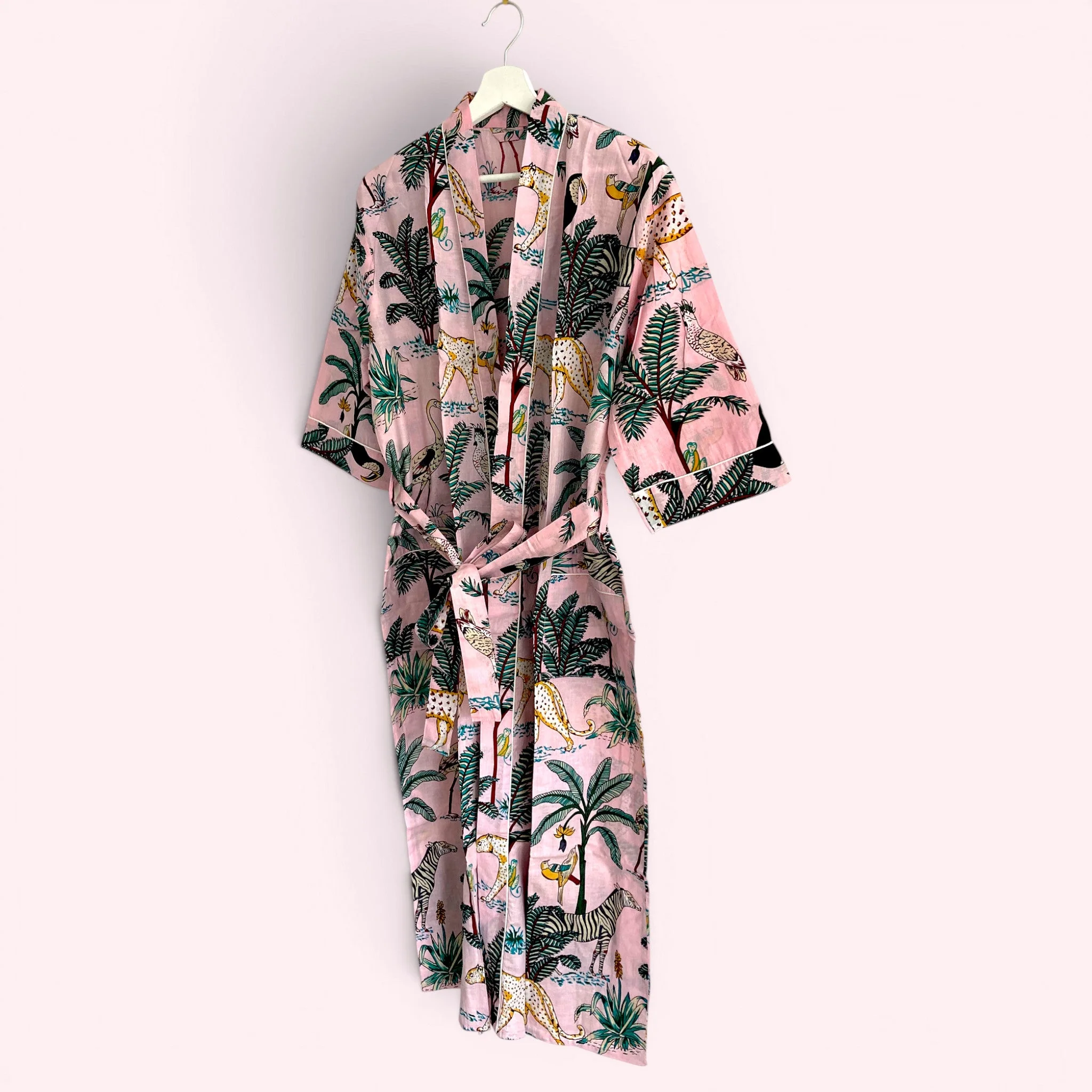Jungle Print 100% Cotton Dressing Gown in Pale Pink - Image 4