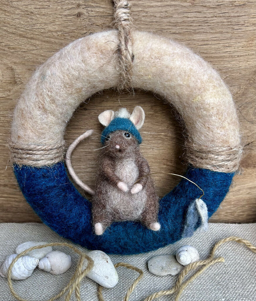 Whimsical Needle-Felted Beach Mouse in Fisherman Hat on Coastal Wreath - Image 8