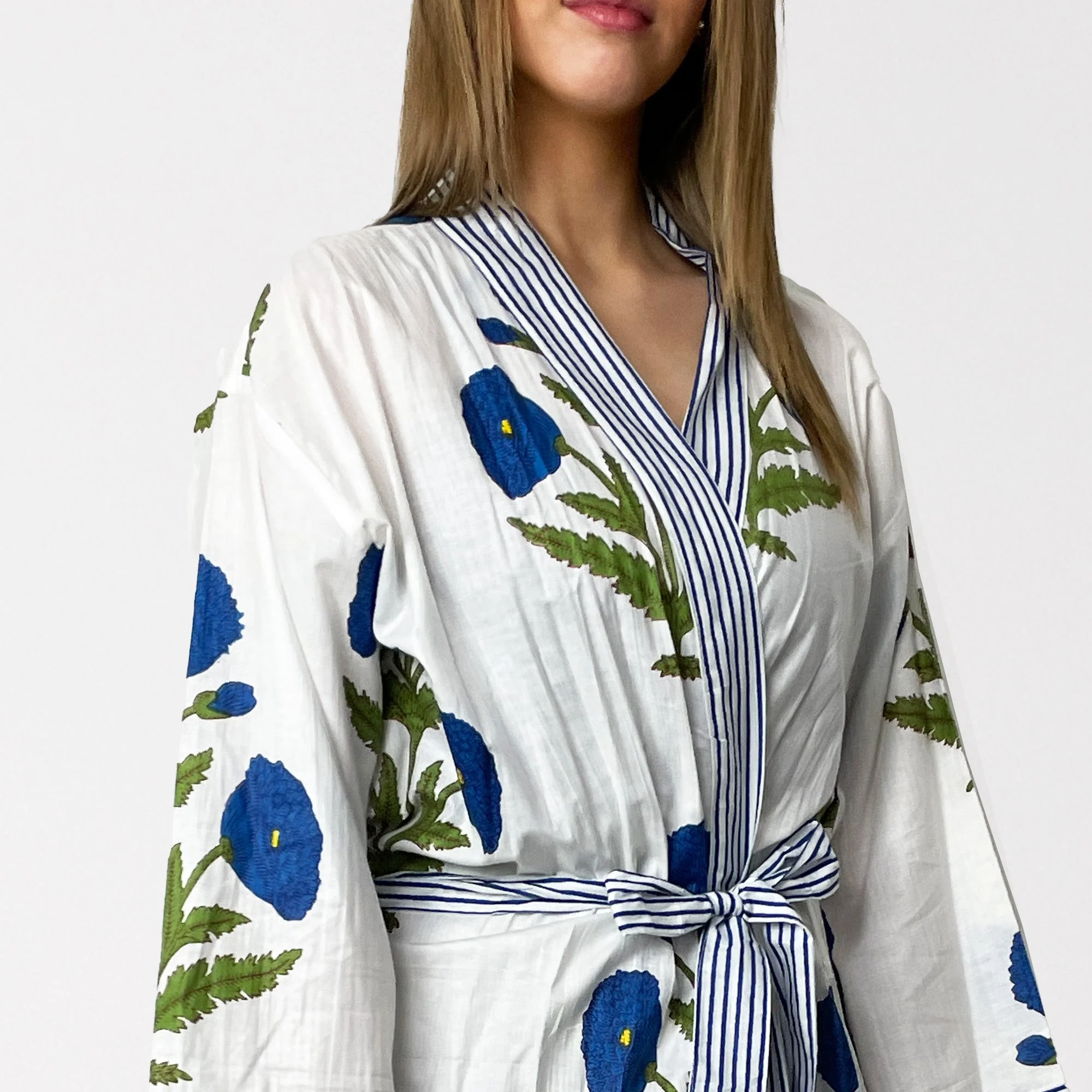 White and Blue Flower Print 100% Cotton Dressing Gown - Image 2