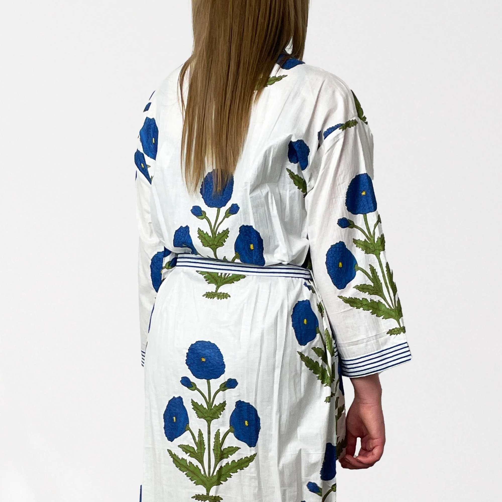 White and Blue Flower Print 100% Cotton Dressing Gown - Image 6